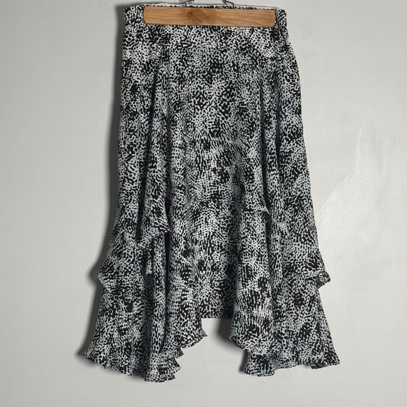 Reiss Nova Black and White Print Flowy Skirt Women's Sz. 4 US - Picture 3 of 12